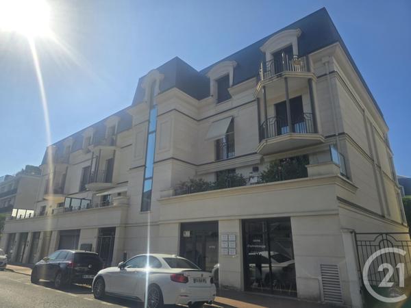 à vendre  201,61 m2 ST MAUR DES FOSSES - 94
