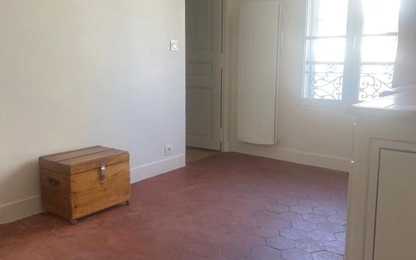 Appartement à vendre    2 pièces • 27,44 m2 Paris 12