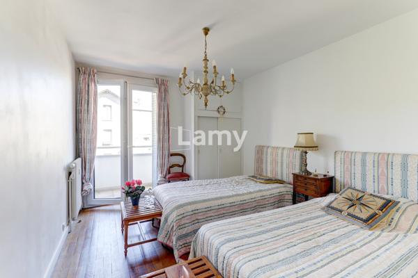 Centre de chamalières, appartement traversant de type 3