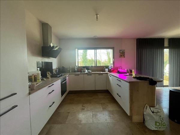 Maison à vendre |  Romegoux |  5 pièces | 125 m²