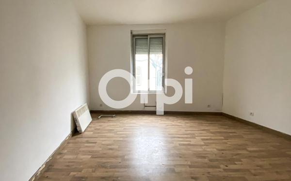 Maison à vendre    2 pièces •  Saumur