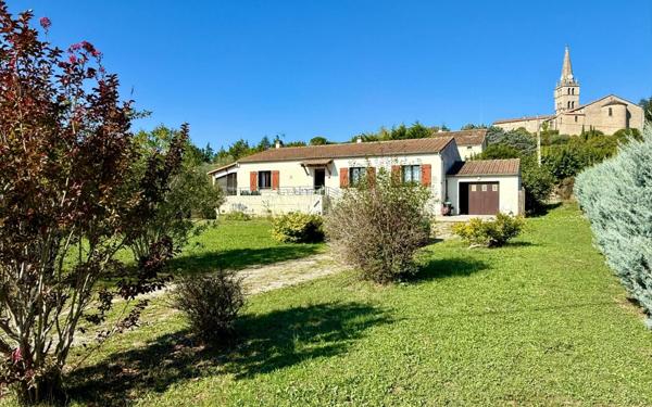 Maison à vendre    4 pièces •  Lablachère