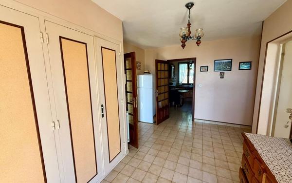 Maison à vendre    4 pièces •  Lablachère