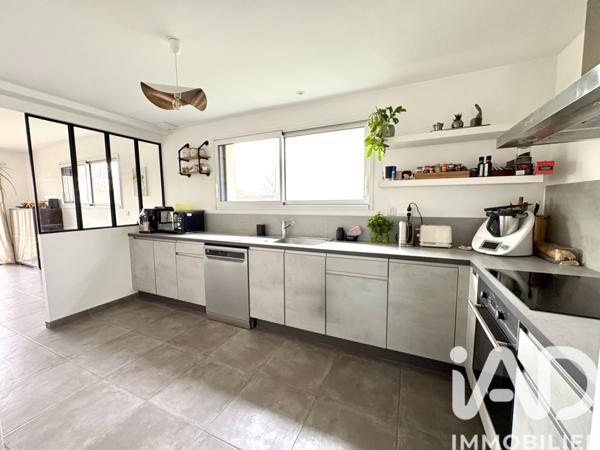 Maison à vendre 6 pièces 123 m² Chevaigné
