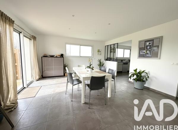Maison à vendre 6 pièces 123 m² Chevaigné