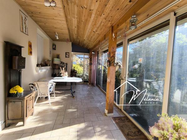 Maison traditionnelle 5 chambres calme jardin garage