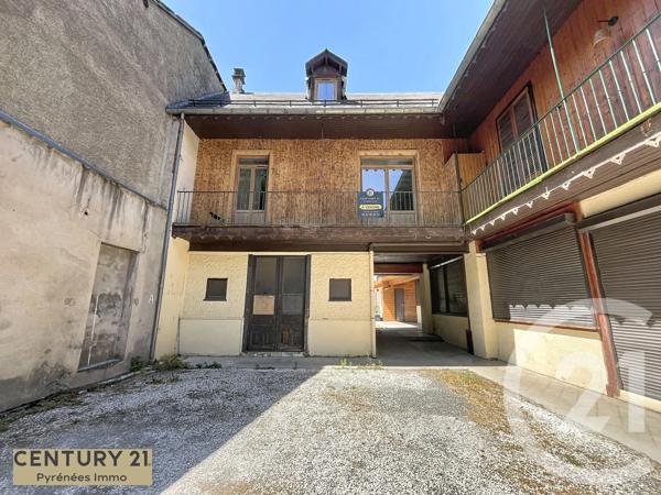 Appartement T3 à vendre  3 pièces - 56,60 m 2   BAGNERES DE LUCHON  - 31