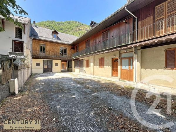 Appartement T3 à vendre  3 pièces - 56,60 m 2   BAGNERES DE LUCHON  - 31