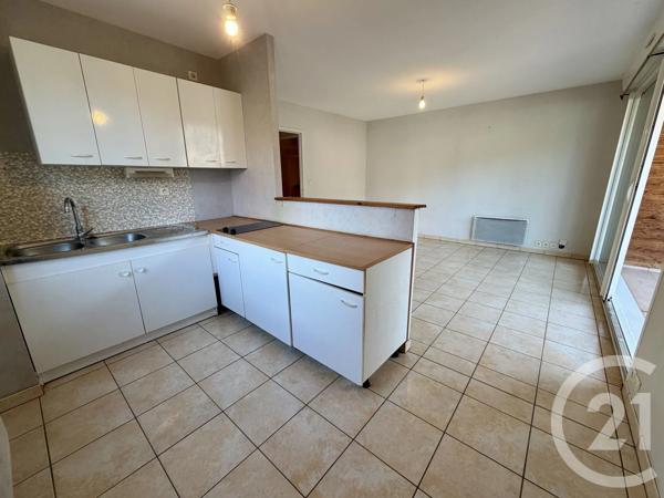 Appartement T2 à vendre  2 pièces - 40,83 m 2   MARCILLAC VALLON  - 12