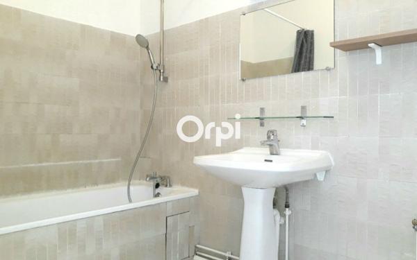 Appartement à louer    2 pièces • 42 m2 Lille