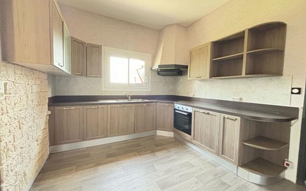 Maison à louer    4 pièces •  Bressols