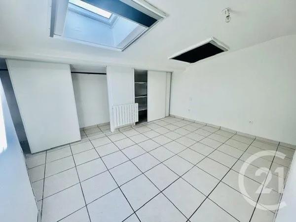 Immeuble à vendre  153 m 2   VILLEFRANCHE DE LAURAGAIS  - 31