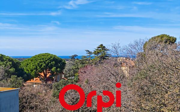 Appartement à vendre    3 pièces • 76 m2 Six-Fours-les-Plages