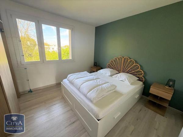 Appartement à louer 3 pièces 69.39m² Dijon (21000)