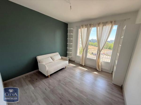 Appartement à louer 3 pièces 69.39m² Dijon (21000)