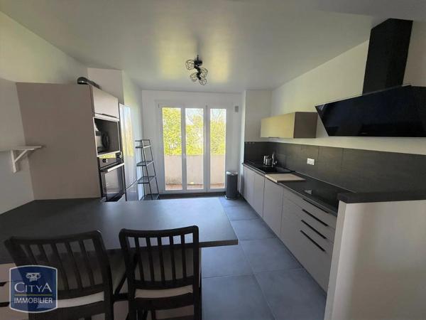 Appartement à louer 3 pièces 69.39m² Dijon (21000)
