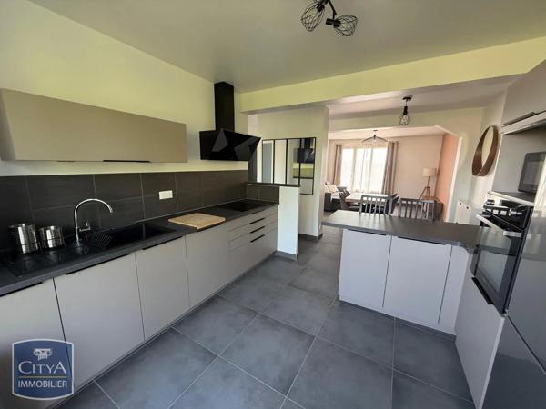 Appartement à louer 3 pièces 69.39m² Dijon (21000)