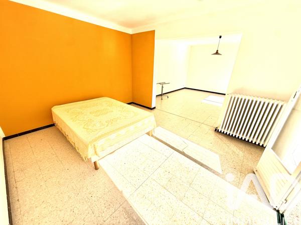 Maison à vendre 9 pièces 220 m² Ancône