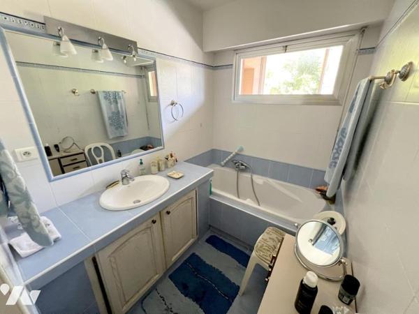 GRASSE, Rés. EMERAUDE, 52 av. Riou Blanquet. 4p de 103m² + Garage + Cave