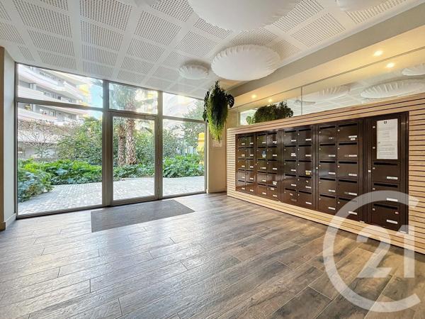 Appartement F2 à vendre  2 pièces - 43 m 2   CASTELNAU LE LEZ  - 34