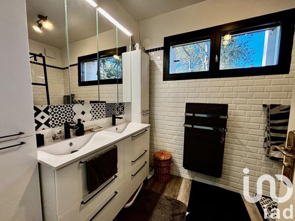 Appartement 3 pièces de 90 m² à Anglet (64600)