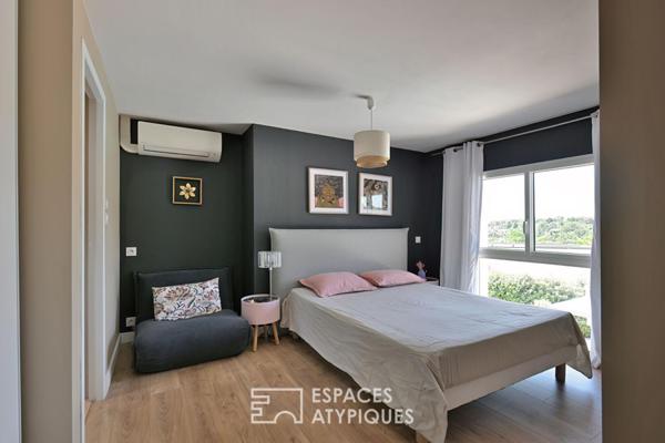 Villa d’exception : luxe, design et piscine à débordement.
