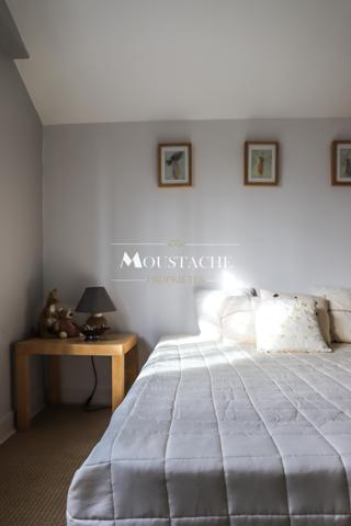 VASTE VILLA D'ARCHITECTE RÉNOVÉE - 800 M PLAGE DE NAUZAN -