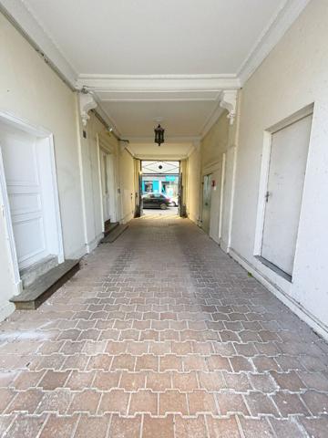 Opportunité Investisseur : Immeuble 7 Appartements + Local Pro dans l'hyper centre