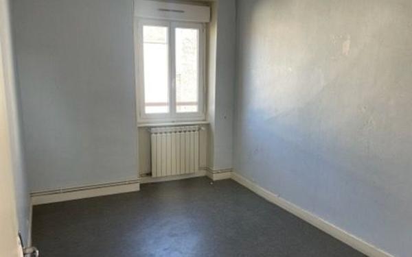 Appartement à louer    3 pièces •  Fourchambault