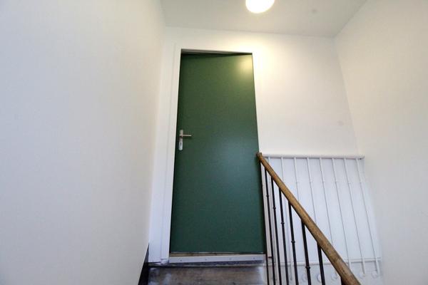 Appartement
         3 pièces
        - 50 m² 160 920 € *
