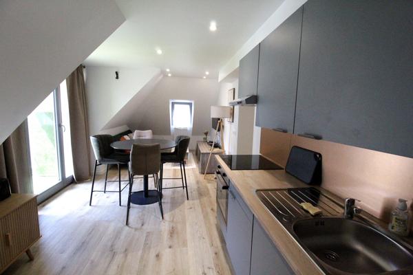 Appartement
         3 pièces
        - 50 m² 160 920 € *