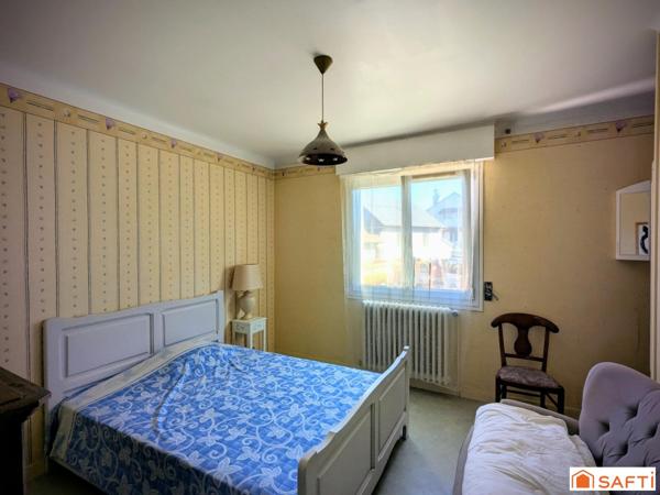 Maison 196m², 5 chambres, terrain 1067m² + annexes