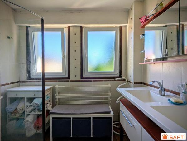 Maison 196m², 5 chambres, terrain 1067m² + annexes