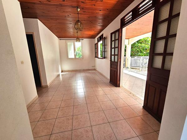 Immeuble Riviere Pilote 12 pièce(s) 254 m2