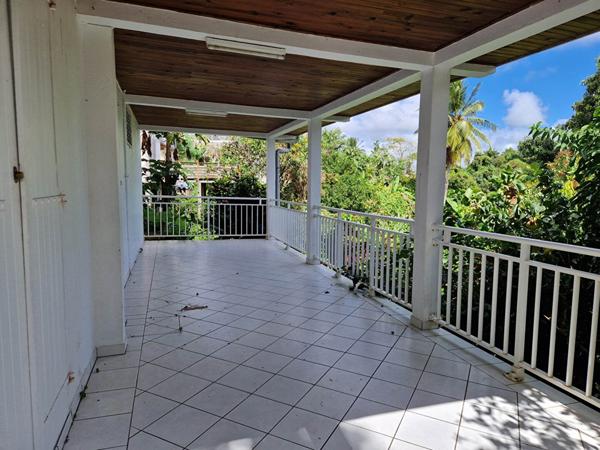 Immeuble Riviere Pilote 12 pièce(s) 254 m2