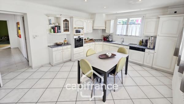 Maison à vendre 4 pièces de 108 m² à MACON (71)