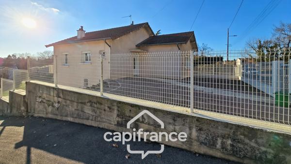 Maison à vendre 4 pièces de 108 m² à MACON (71)