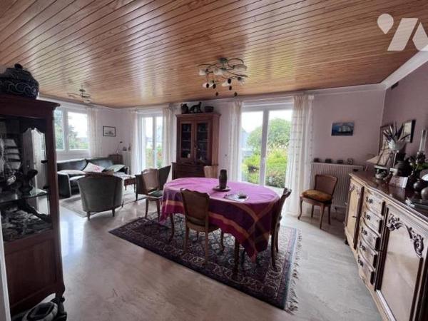 Proche du centre maison de 1969