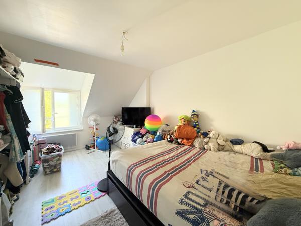 Immeuble comprenant trois logements.