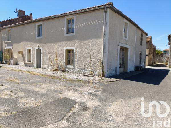 Maison à vendre 4 pièces 150 m² La Peyratte