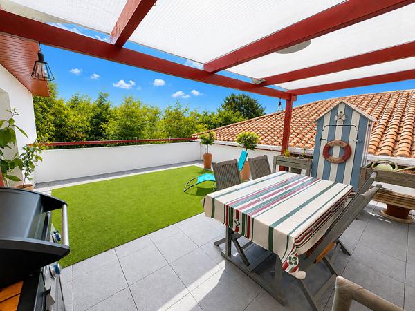 Appartement T4 , 106 m2 avec grande terrasse, Boucau 64340