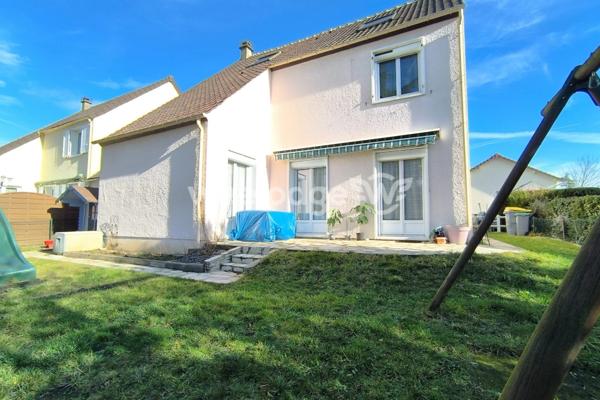 Maison à vendre 8 pièces de 161,05 m² à Conflans-Sainte-Honorine