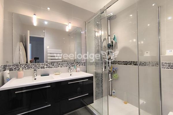 Maison à vendre 8 pièces de 161,05 m² à Conflans-Sainte-Honorine