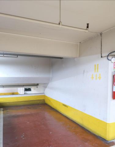 Place de parking sécurisée de 12 m² – Centre Commercial Italie 2 (Paris 13e)