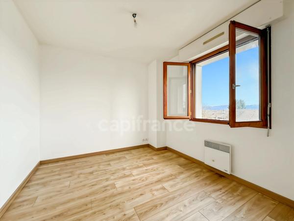 Appartement à vendre 4 pièces GRILLY (01) - Duplex T4 - 75m2 avec parking privatif