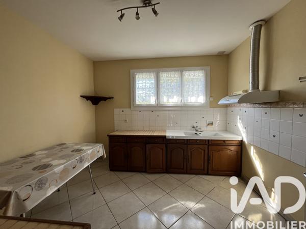 Maison à vendre 4 pièces 83 m² Terres-de-Haute-Charente