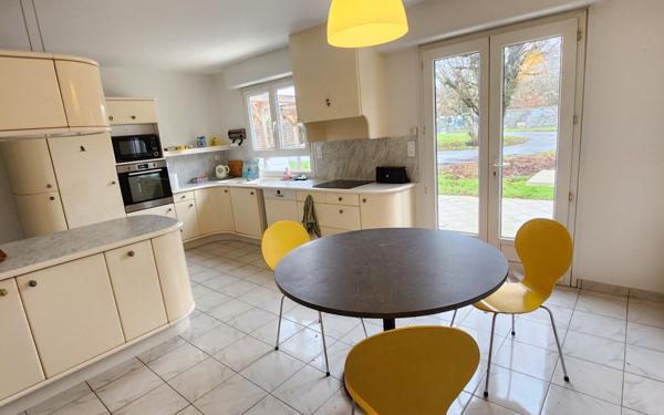 Maison à vendre    5 pièces •  Pont-Saint-Martin