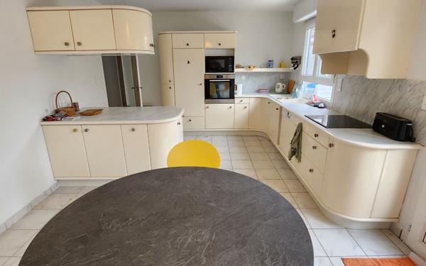 Maison à vendre    5 pièces •  Pont-Saint-Martin