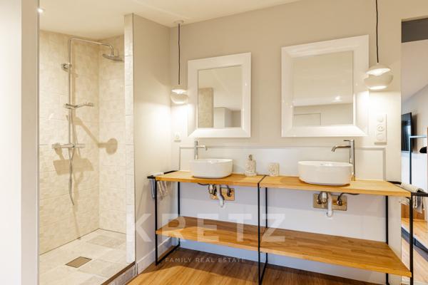 Propriété exceptionnelle entièrement rénovée de 7 chambres avec vue mer