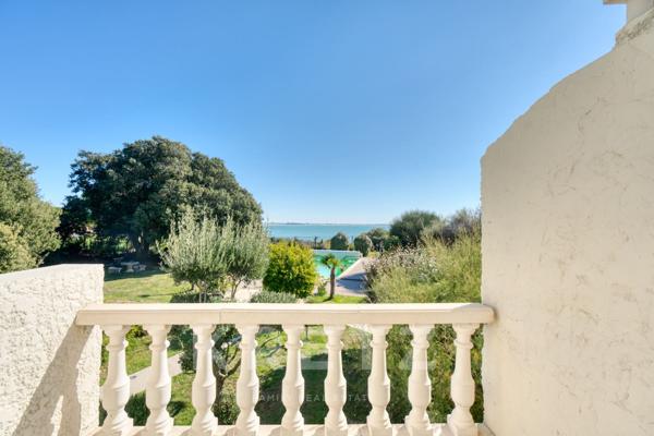 Propriété exceptionnelle entièrement rénovée de 7 chambres avec vue mer